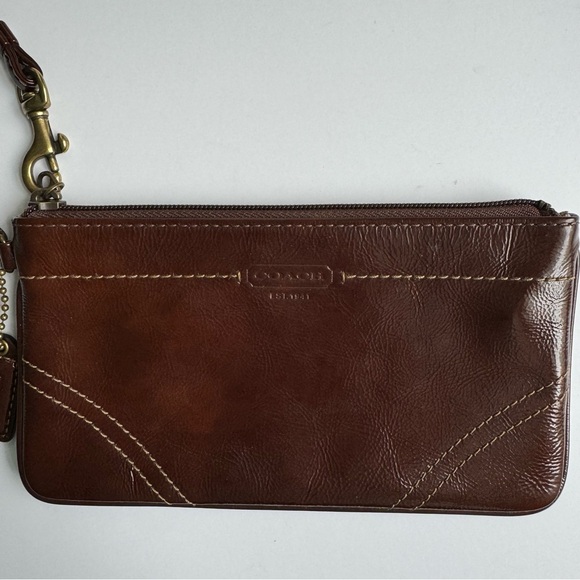 Coach Brown Shiny Leather Wristlet Wallet with Hangtag and Booklet - Picture 3 of 12